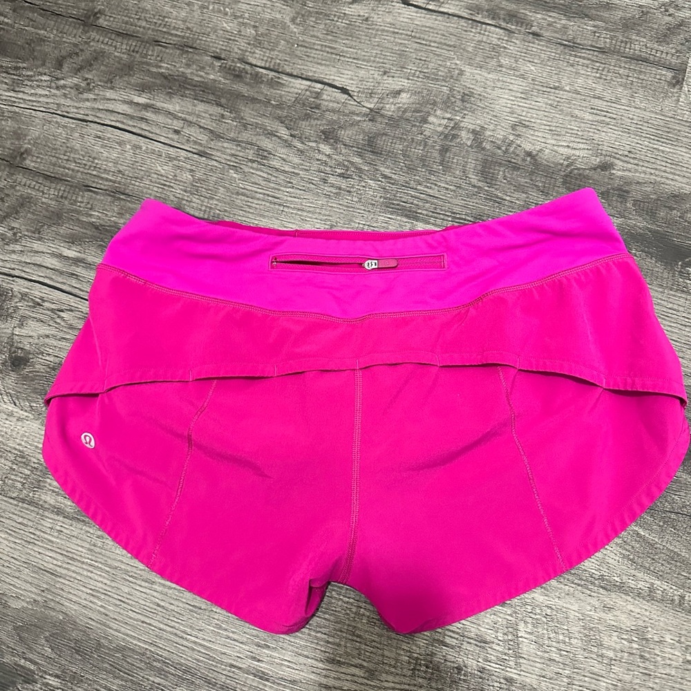 Lululemon low-rise speed up shorts 2.5